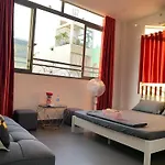 Elegant Hostel Sai Gon - District 3